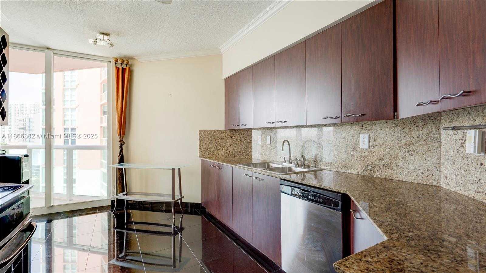 Small Image of 3370 HIDDEN BAY DR #909, Aventura Number 38