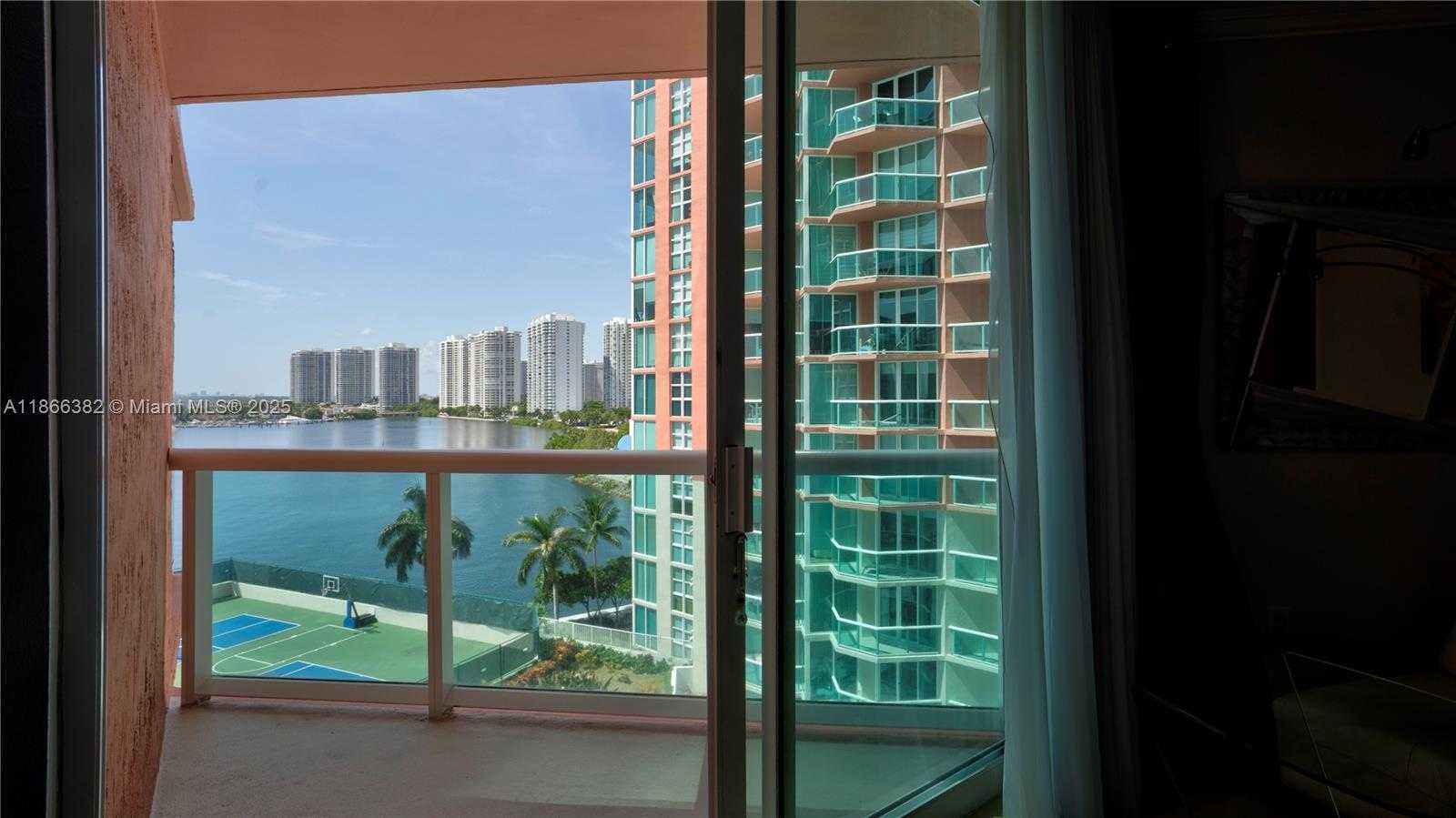Small Image of 3370 HIDDEN BAY DR #909, Aventura Number 47