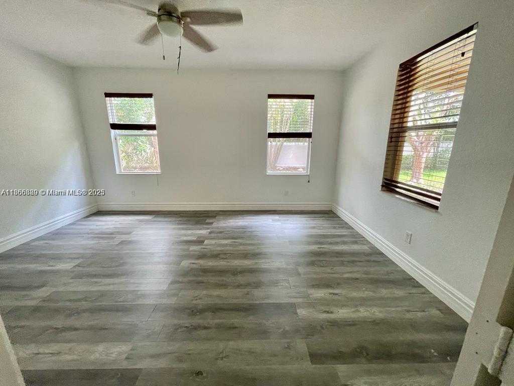 Small Image of 804 QUARTZ TER, West Palm Beach Number 9