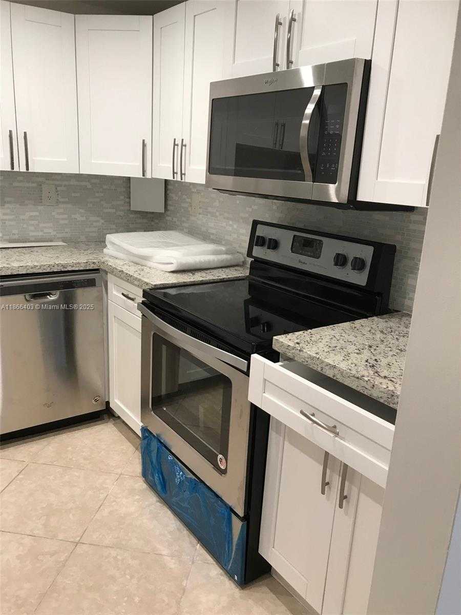 Small Image of 200 178TH DR #505, Sunny Isles Beach Number 6