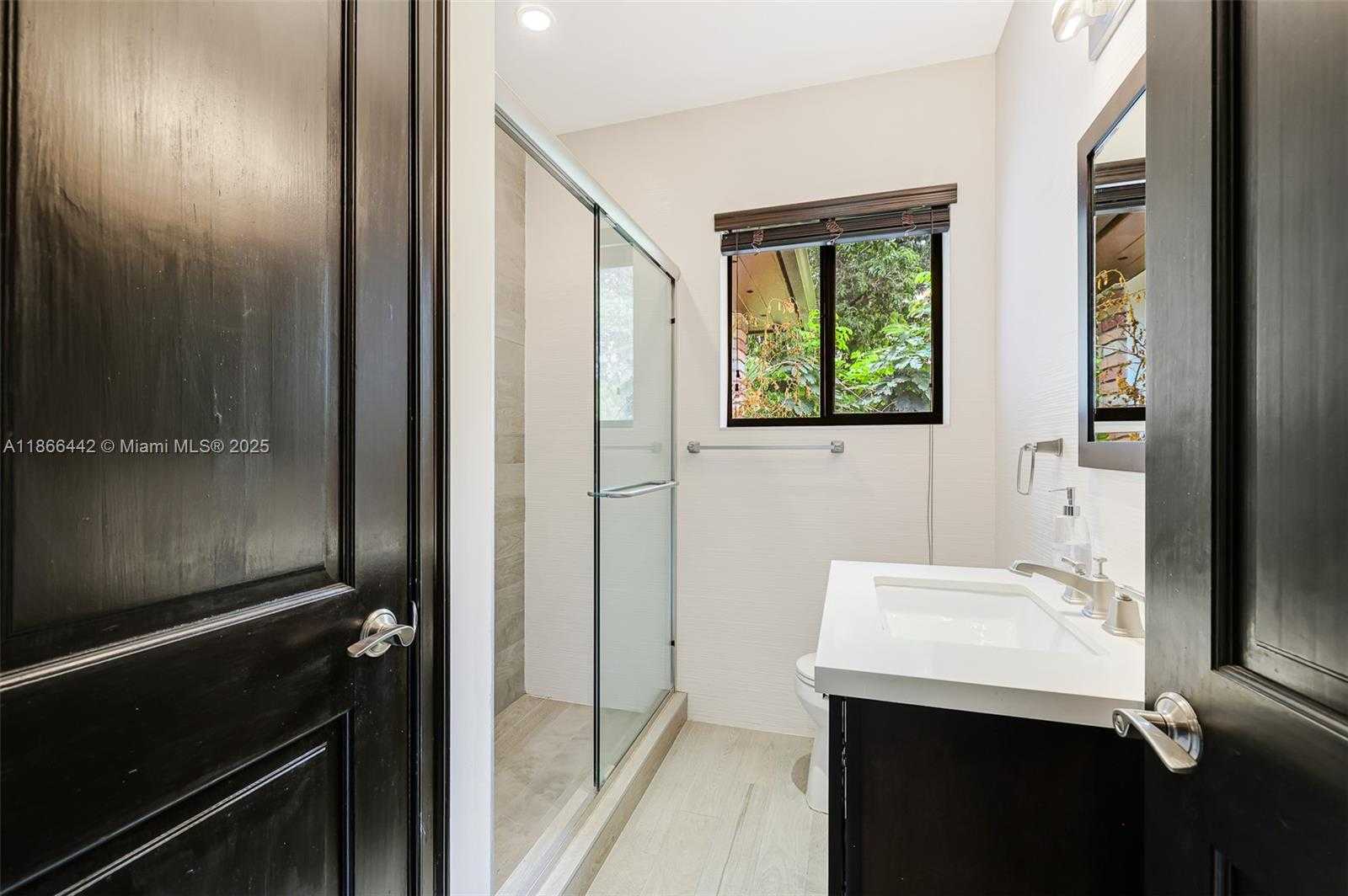 Small Image of 6250 SOUTH WEST 88TH ST, Pinecrest Number 11