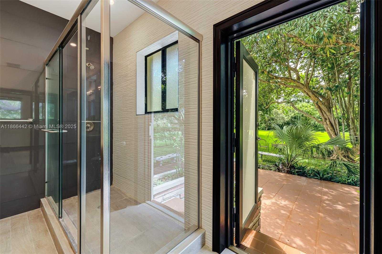 Small Image of 6250 SOUTH WEST 88TH ST, Pinecrest Number 16