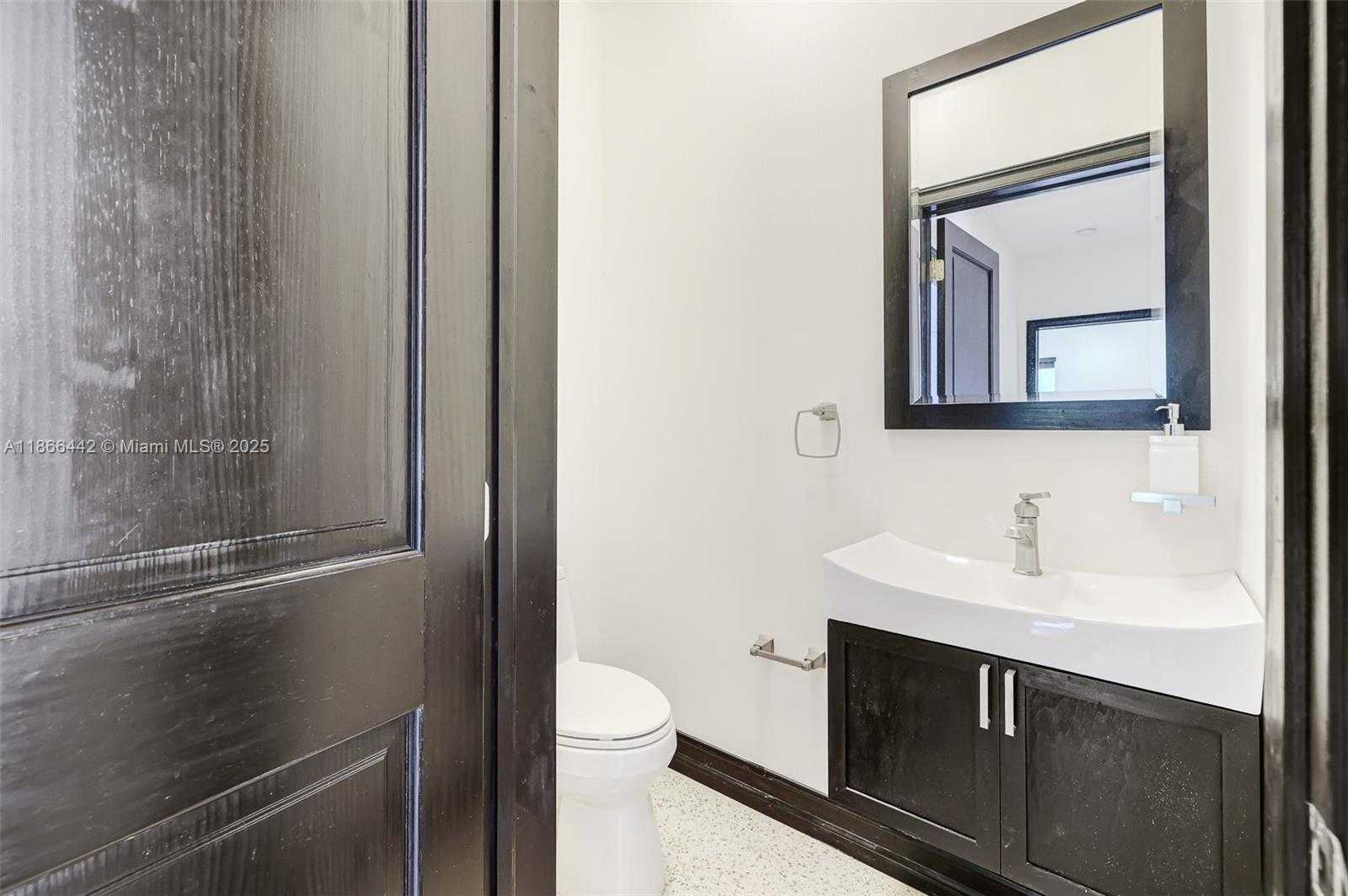 Small Image of 6250 SOUTH WEST 88TH ST, Pinecrest Number 20