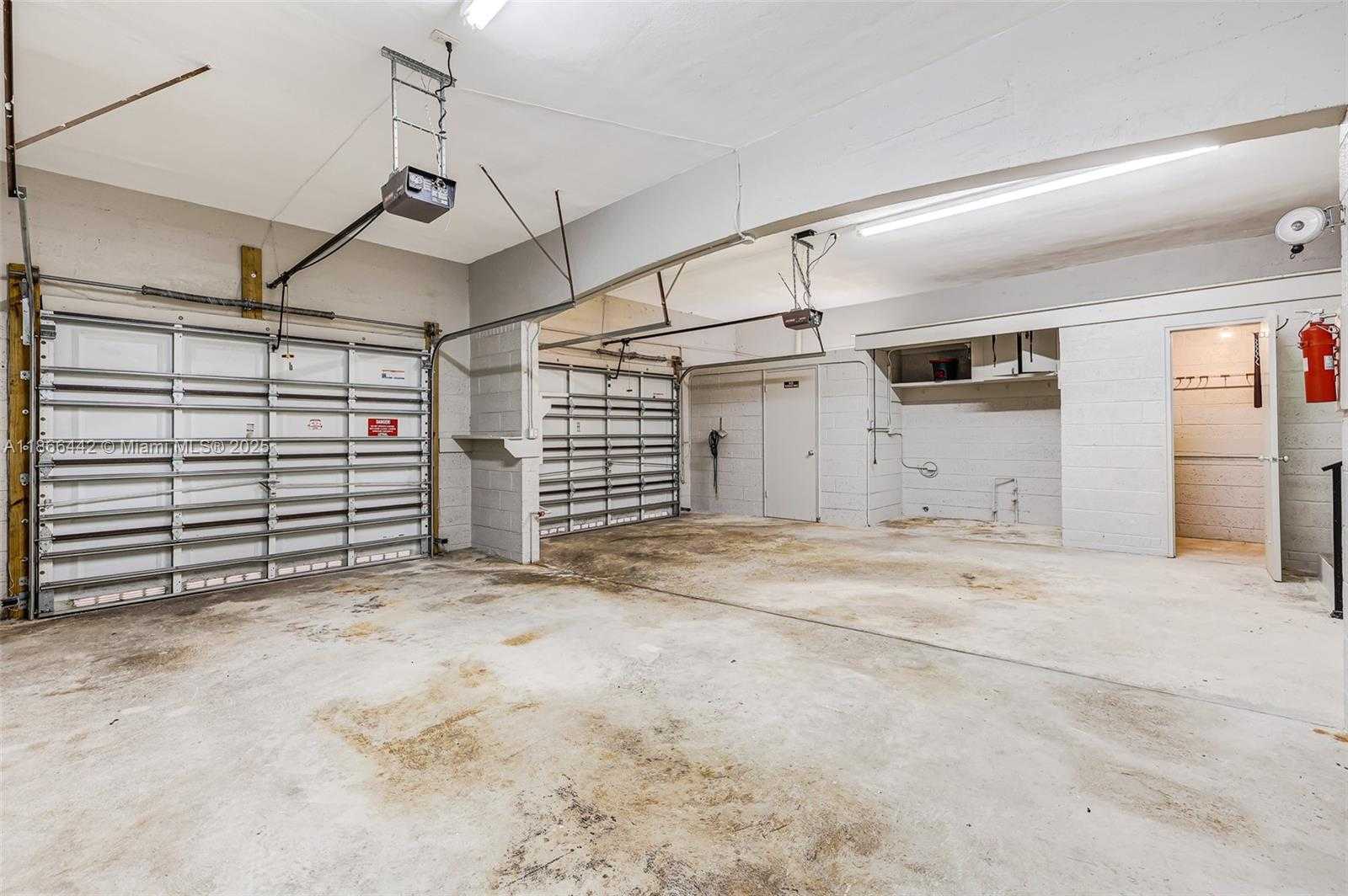 Small Image of 6250 SOUTH WEST 88TH ST, Pinecrest Number 24