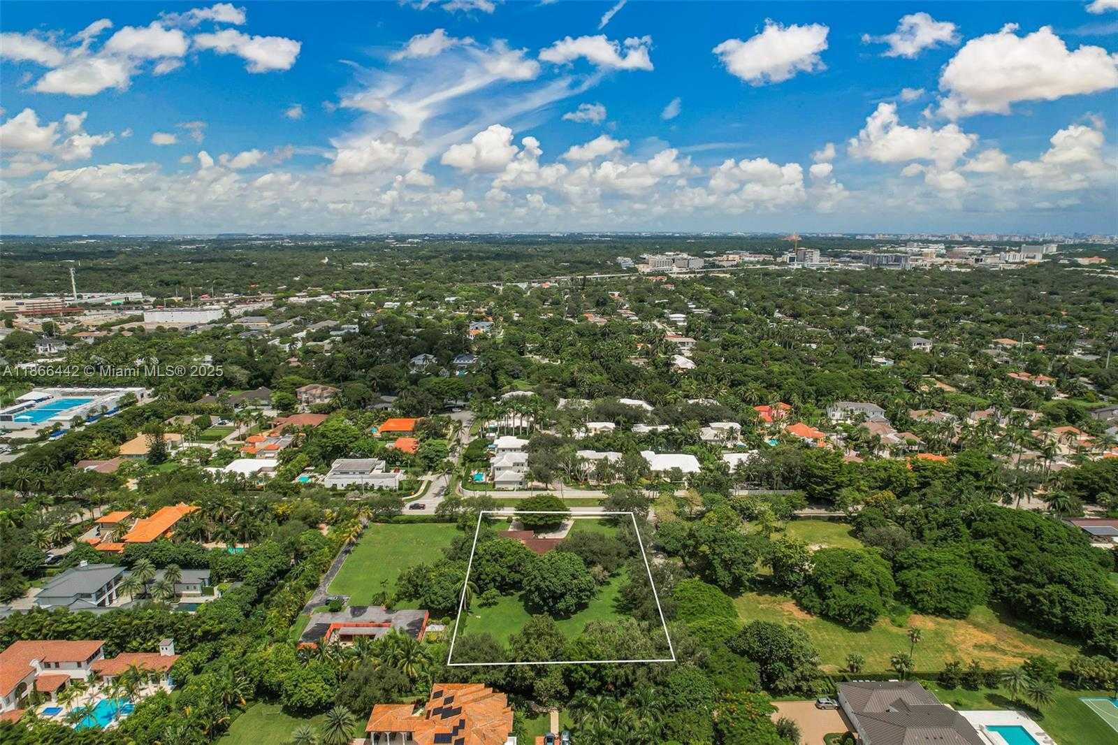 Small Image of 6250 SOUTH WEST 88TH ST, Pinecrest Number 31
