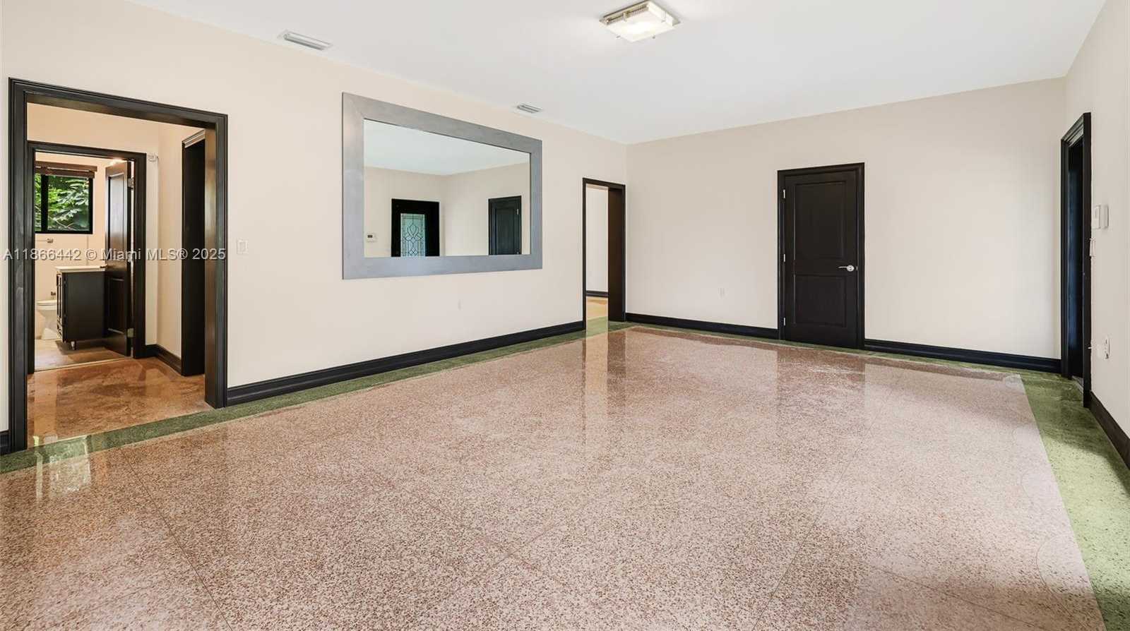 Small Image of 6250 SOUTH WEST 88TH ST, Pinecrest Number 7