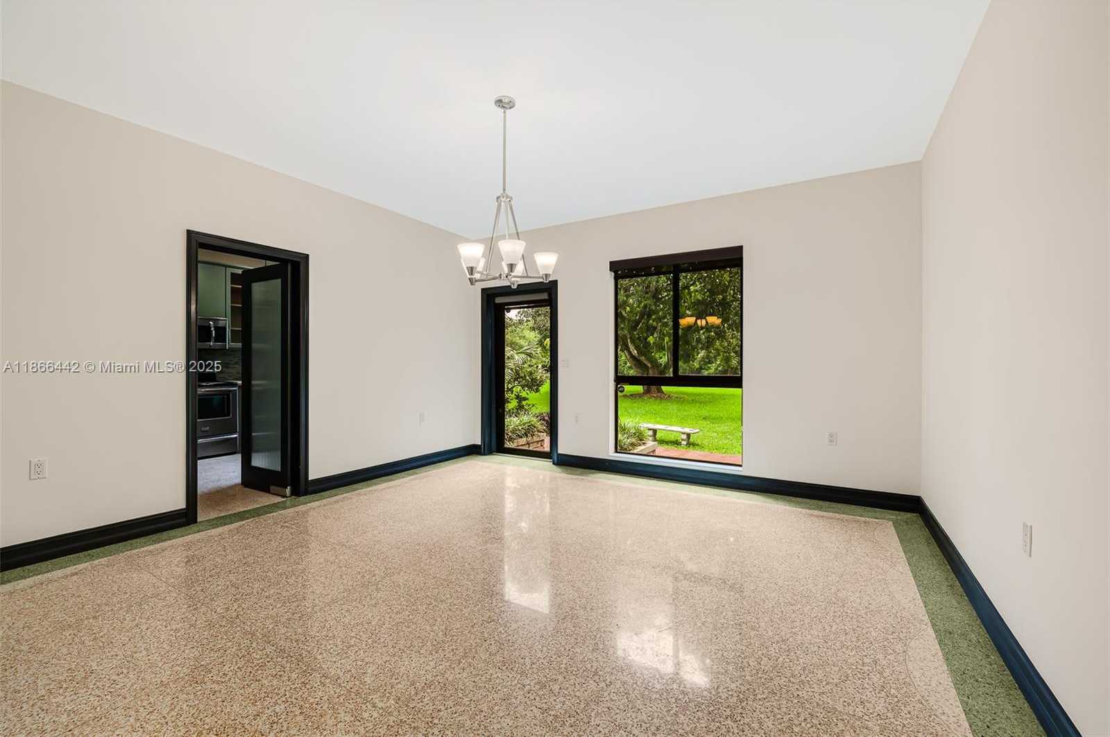 Small Image of 6250 SOUTH WEST 88TH ST, Pinecrest Number 8