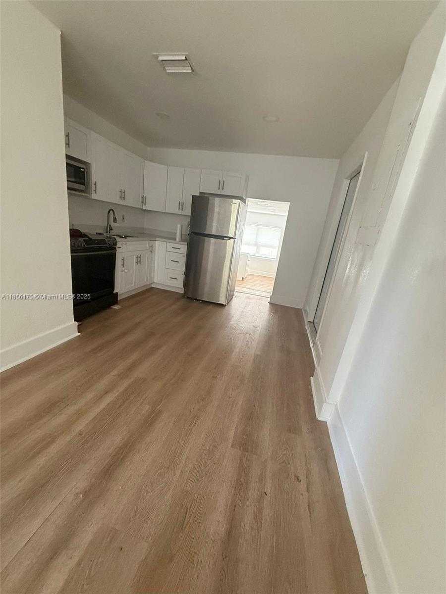 Small Image of 2424 NORTH WEST 44TH ST #2424, Miami Number 2