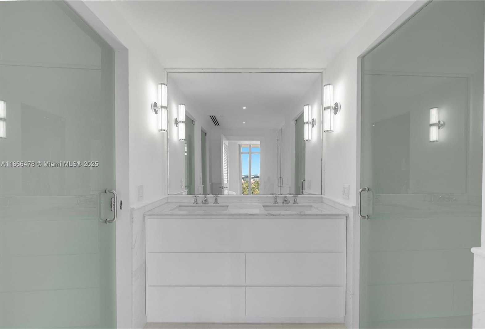 Small Image of 3737 COLLINS AVE #S-1603, Miami Beach Number 17