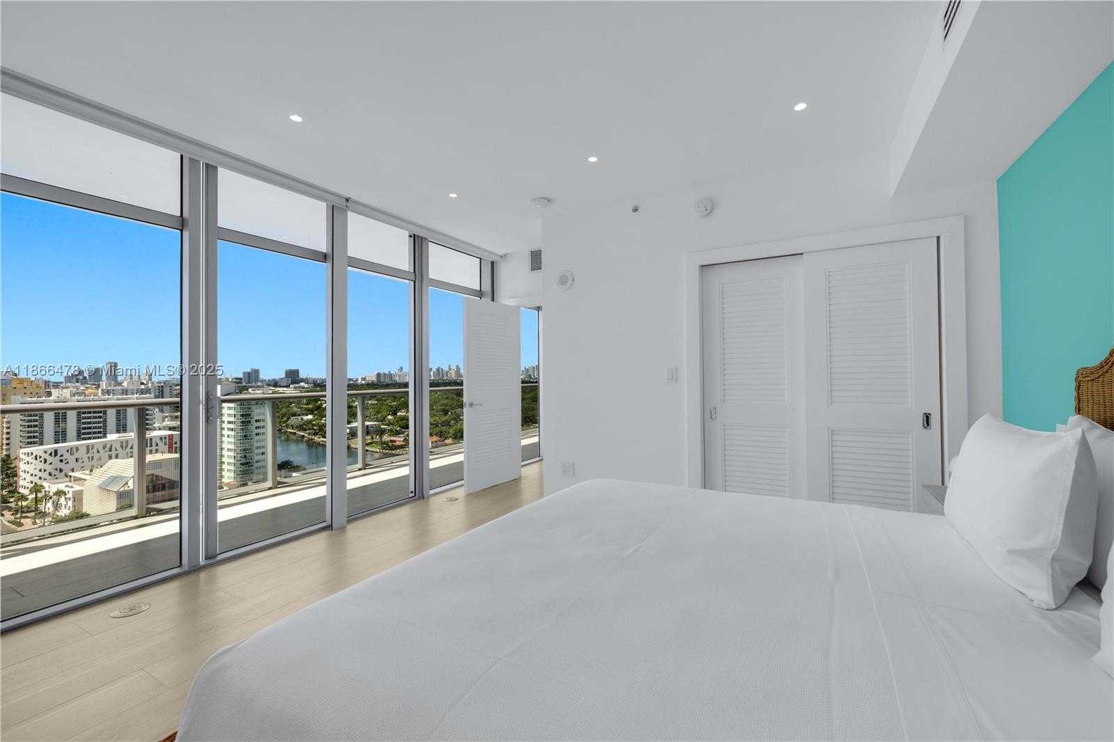 Small Image of 3737 COLLINS AVE #S-1603, Miami Beach Number 20