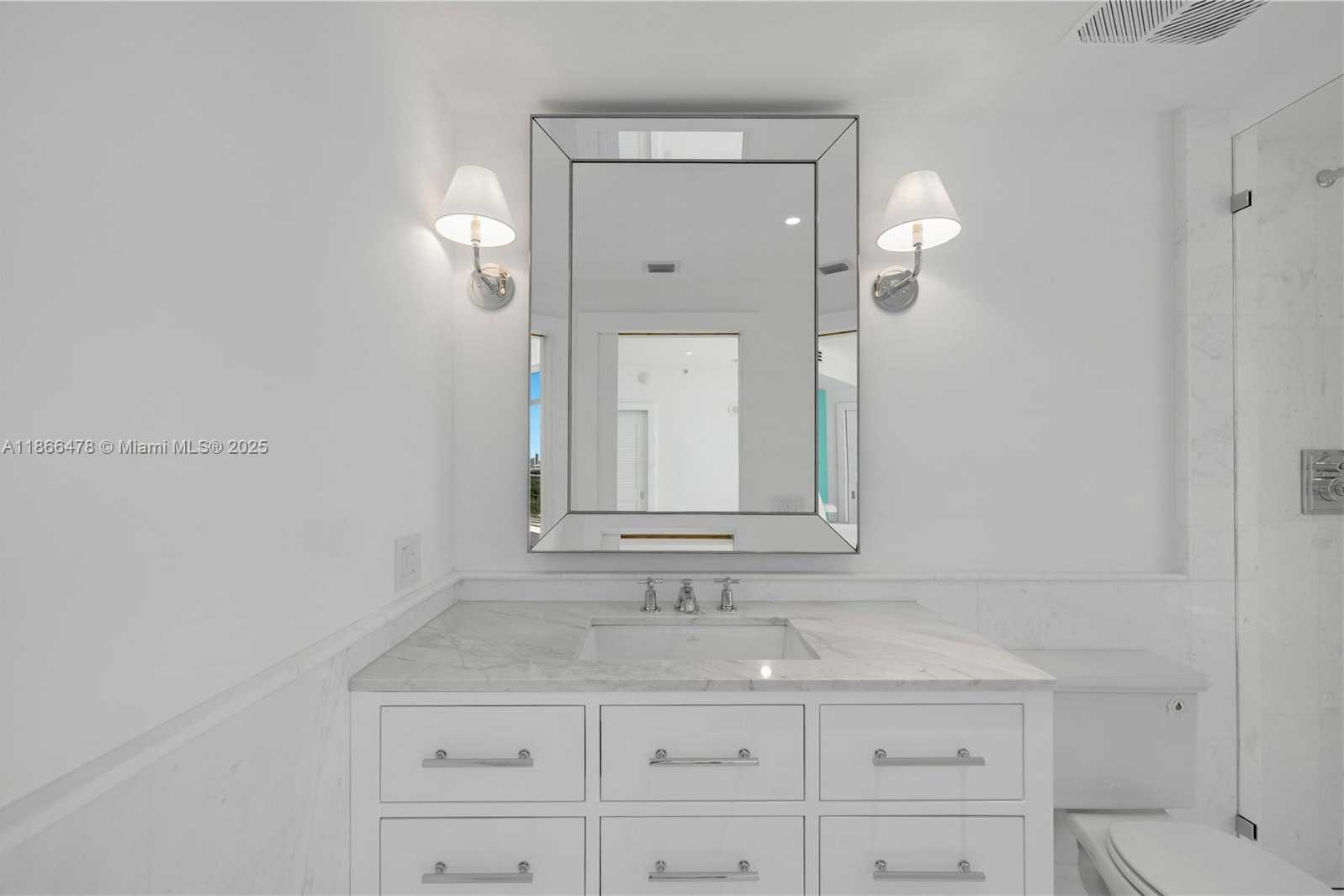 Small Image of 3737 COLLINS AVE #S-1603, Miami Beach Number 24