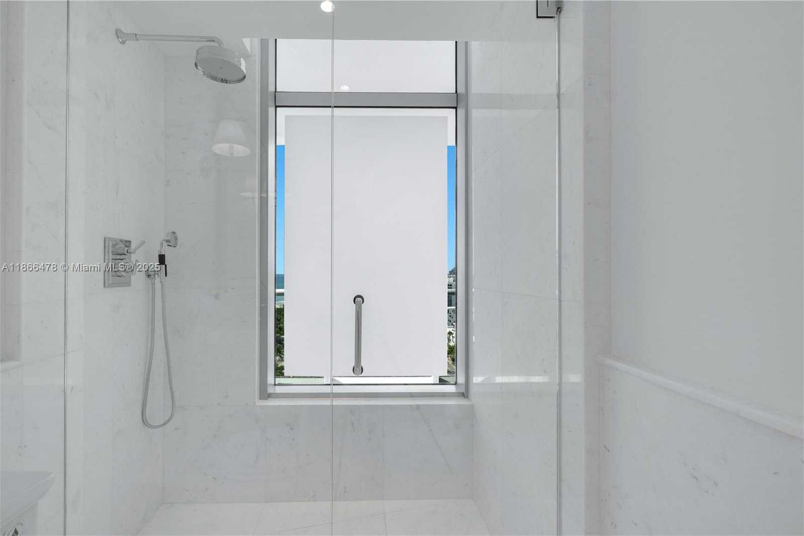 Small Image of 3737 COLLINS AVE #S-1603, Miami Beach Number 25