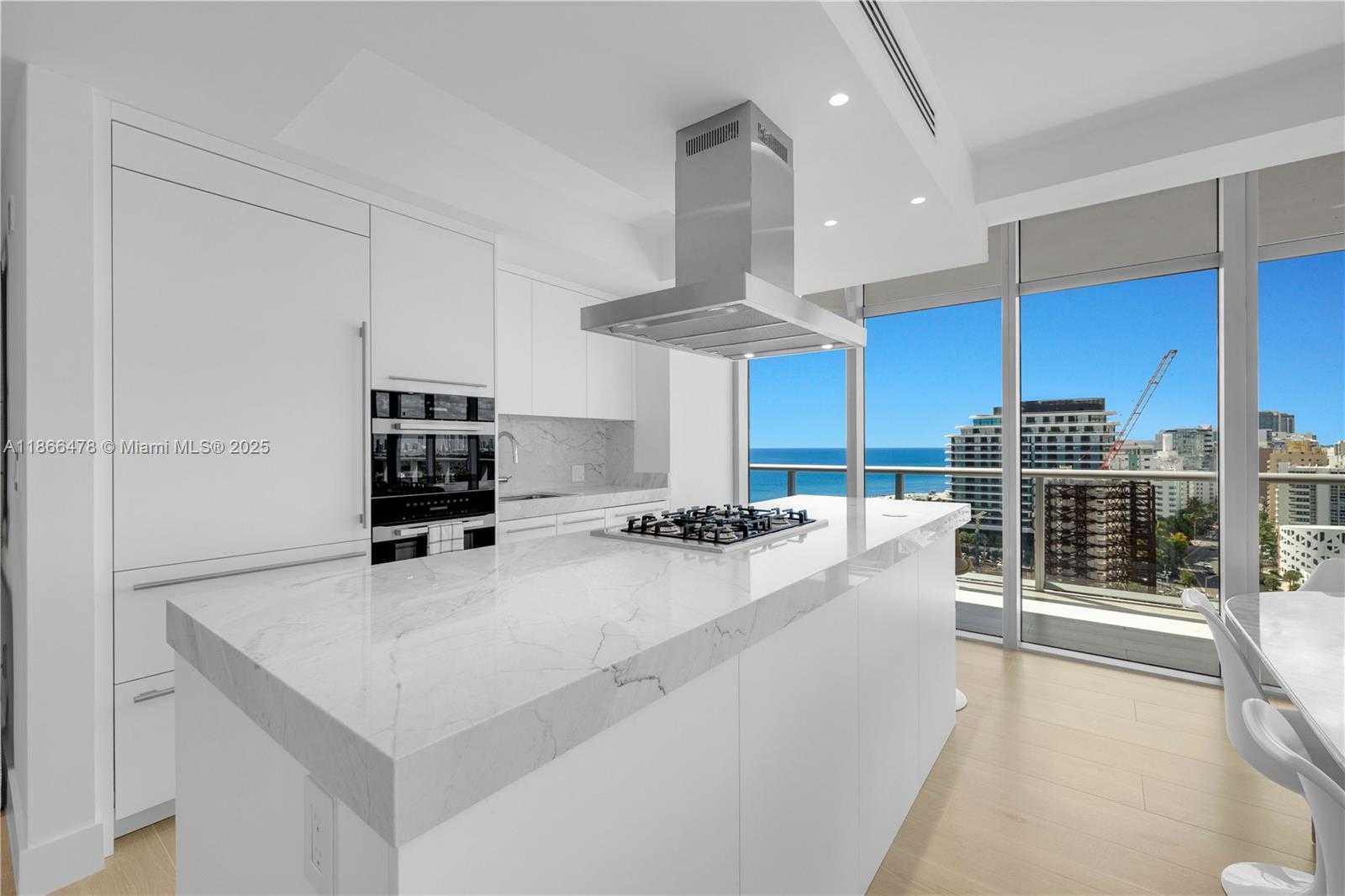 Small Image of 3737 COLLINS AVE #S-1603, Miami Beach Number 7