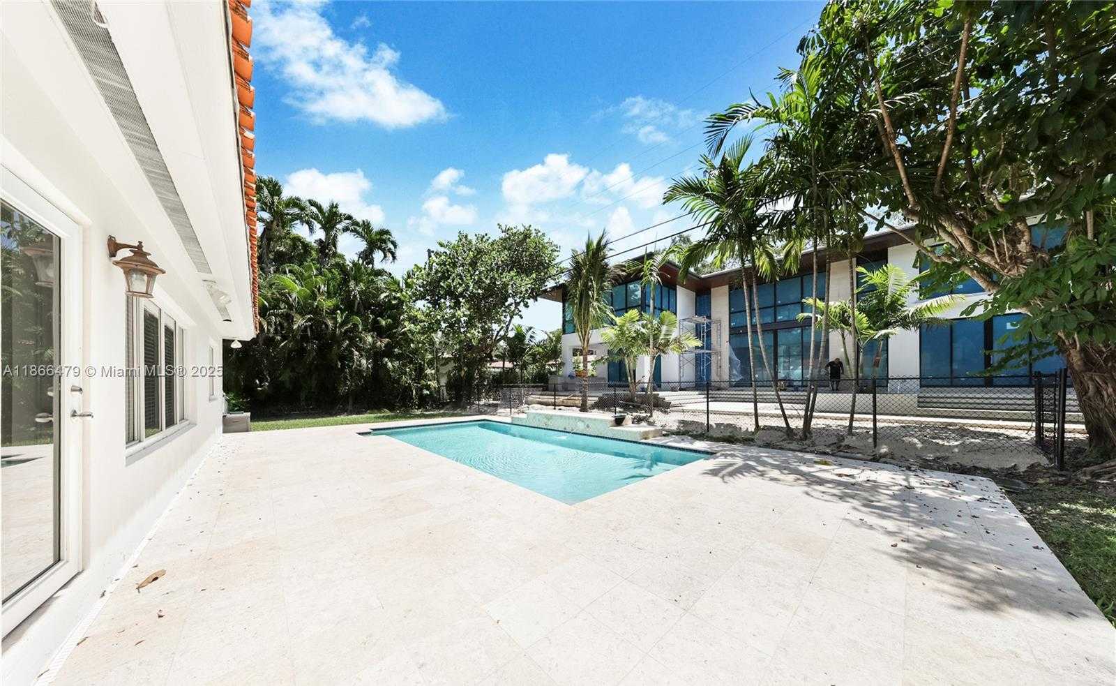Small Image of 1410 BIRD RD, Coral Gables Number 16