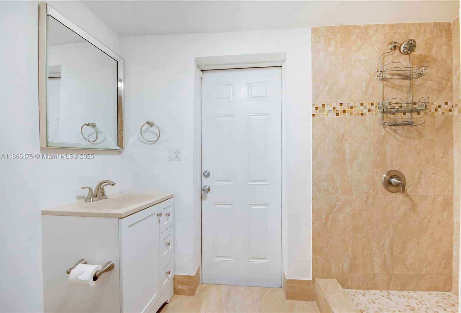 Small Image of 1410 BIRD RD, Coral Gables Number 20