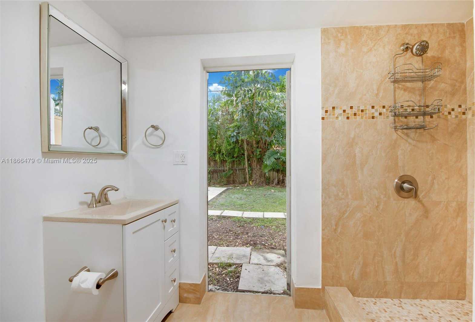 Small Image of 1410 BIRD RD, Coral Gables Number 5