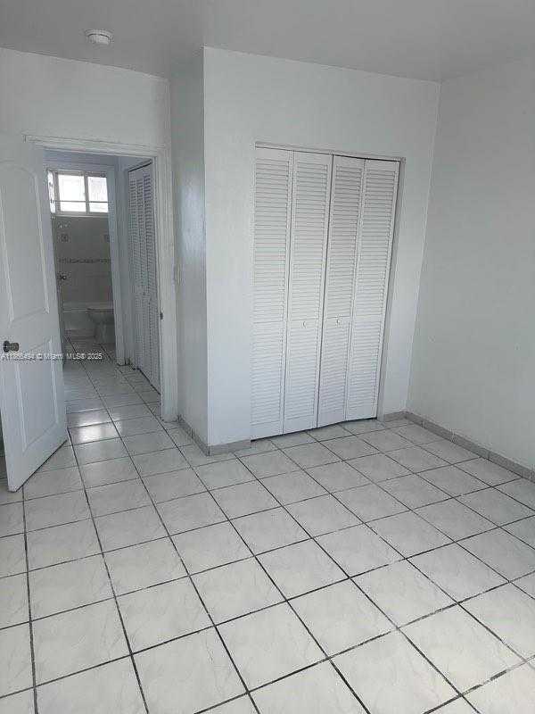 Small Image of 7001 BONITA DR #45, Miami Beach Number 10