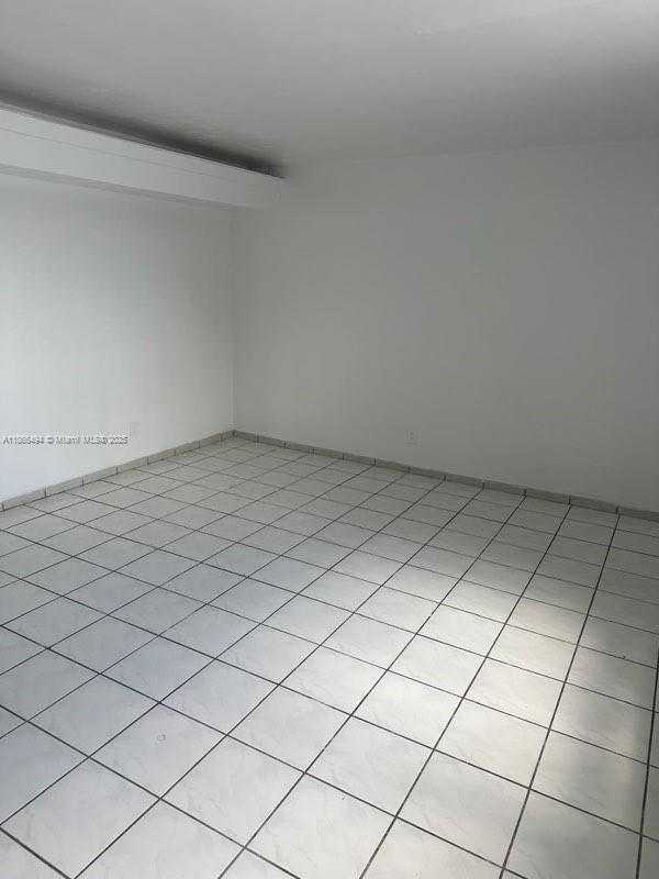 Small Image of 7001 BONITA DR #45, Miami Beach Number 2