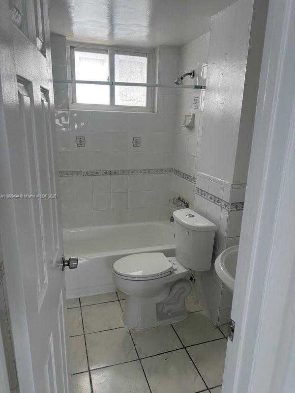 Small Image of 7001 BONITA DR #45, Miami Beach Number 6