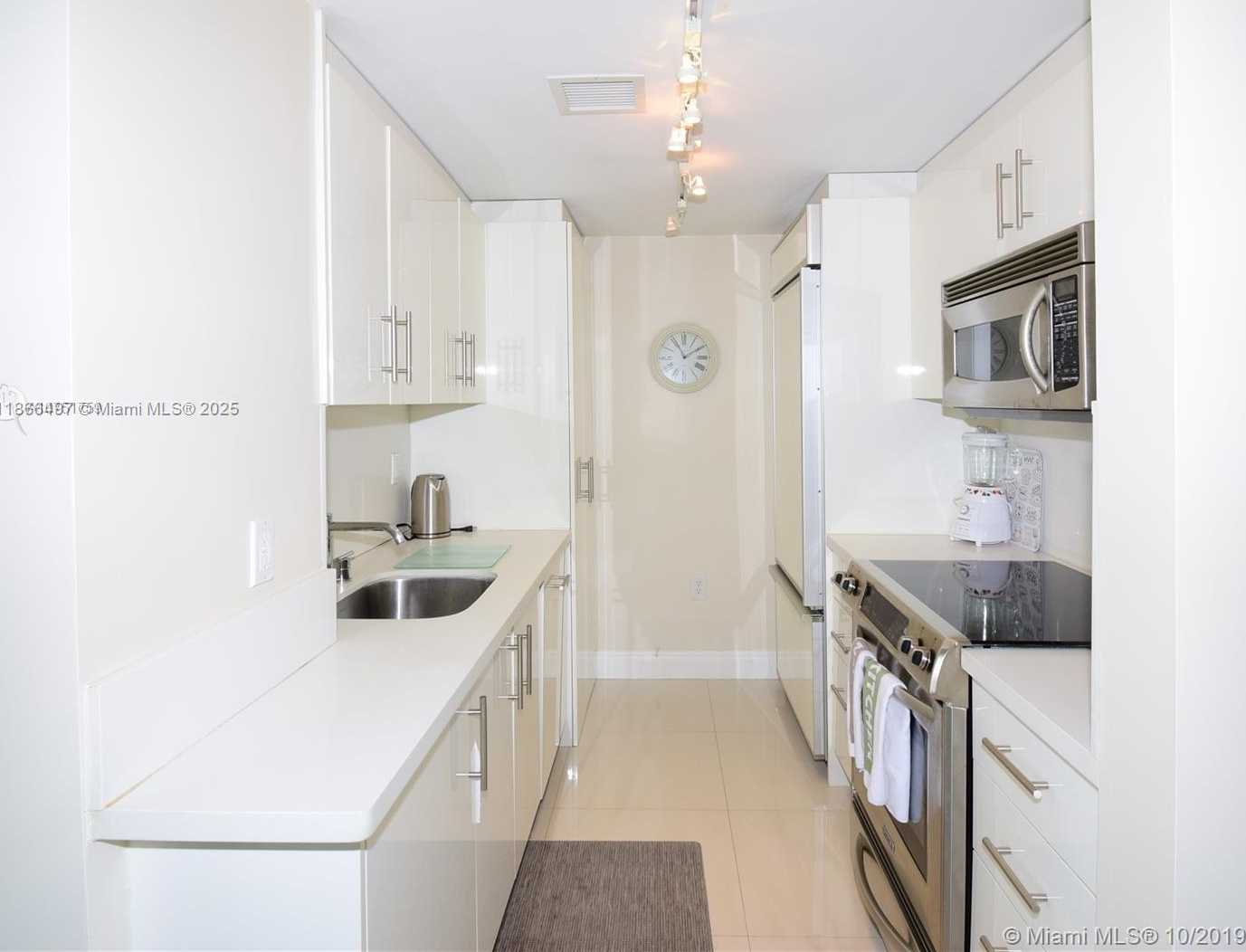 Small Image of 10275 COLLINS AVE #521, Bal Harbour Number 11