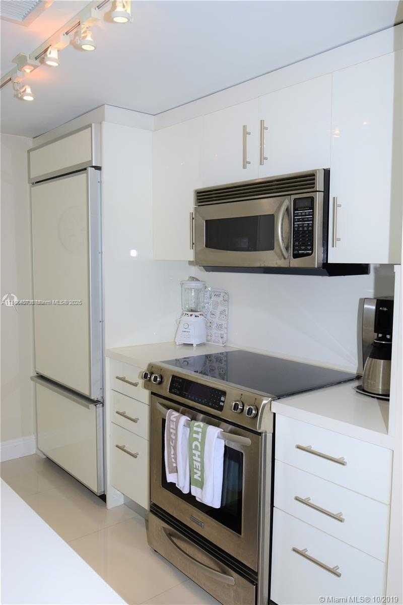 Small Image of 10275 COLLINS AVE #521, Bal Harbour Number 13