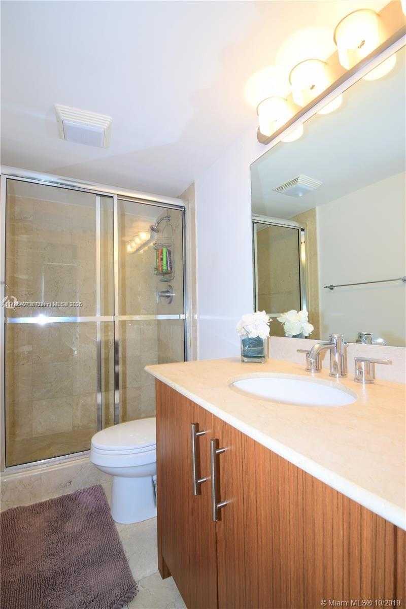 Small Image of 10275 COLLINS AVE #521, Bal Harbour Number 21