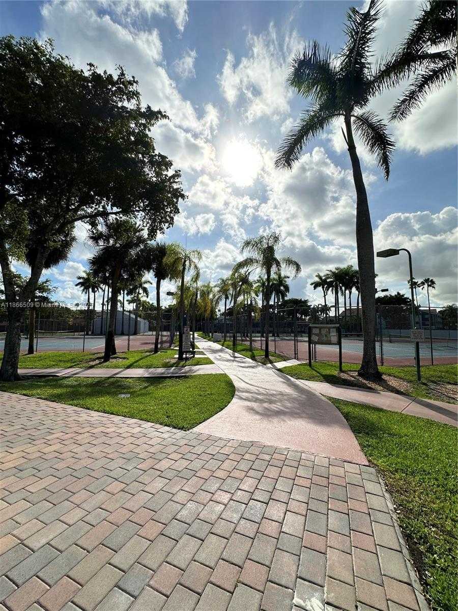 Small Image of 18224 MEDITERRANEAN BLVD #8-17, Hialeah Number 23