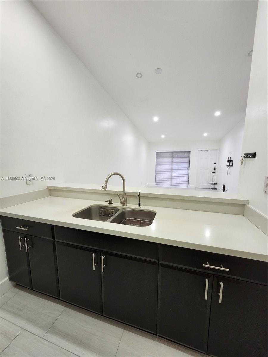 Small Image of 18224 MEDITERRANEAN BLVD #8-17, Hialeah Number 6