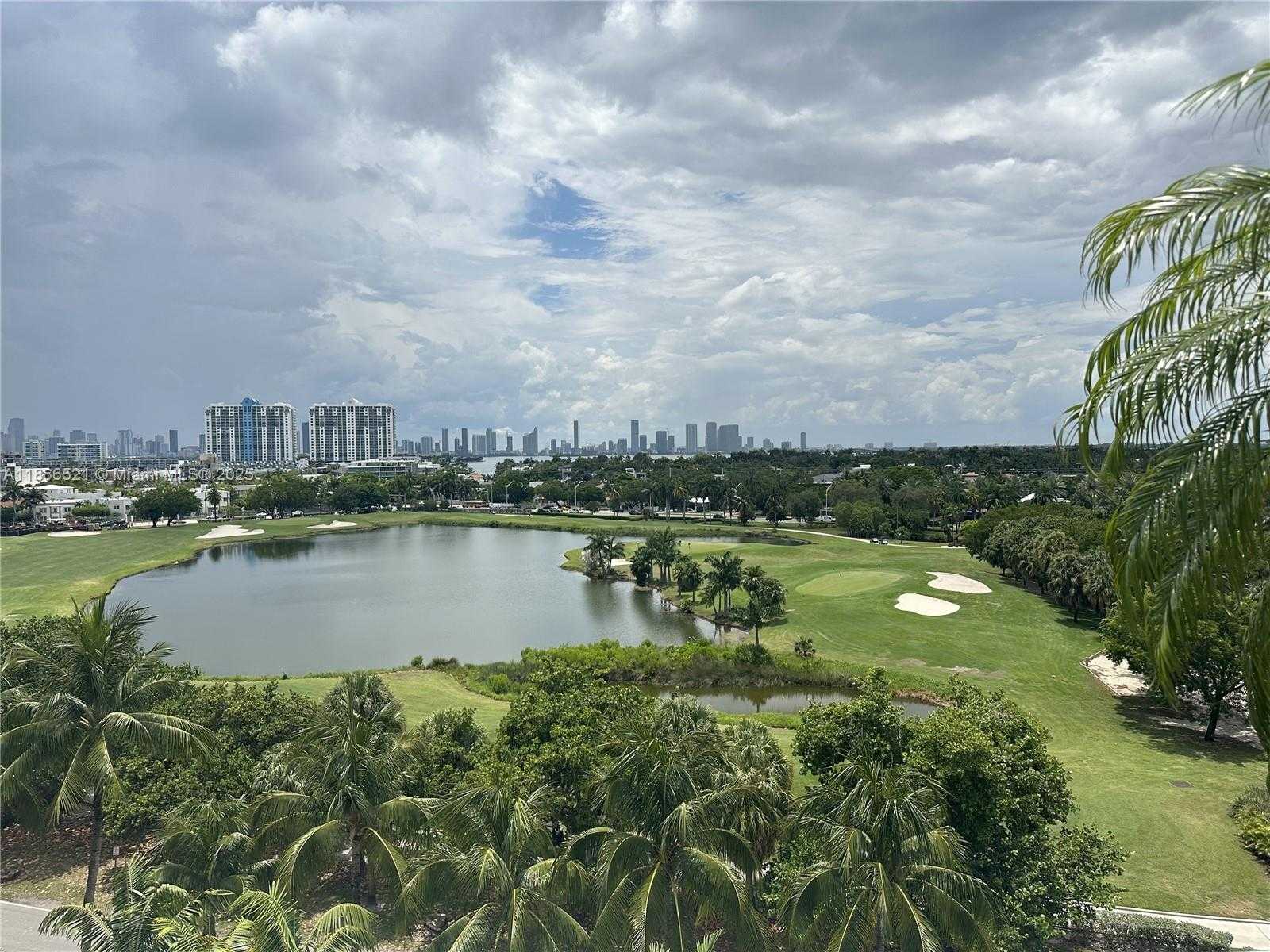 Small Image of 2001 MERIDIAN AVE #522, Miami Beach Number 10