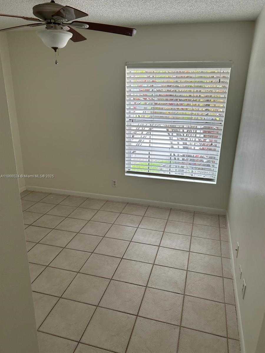 Small Image of 1334 SEAGRAPE CIR, Weston Number 14