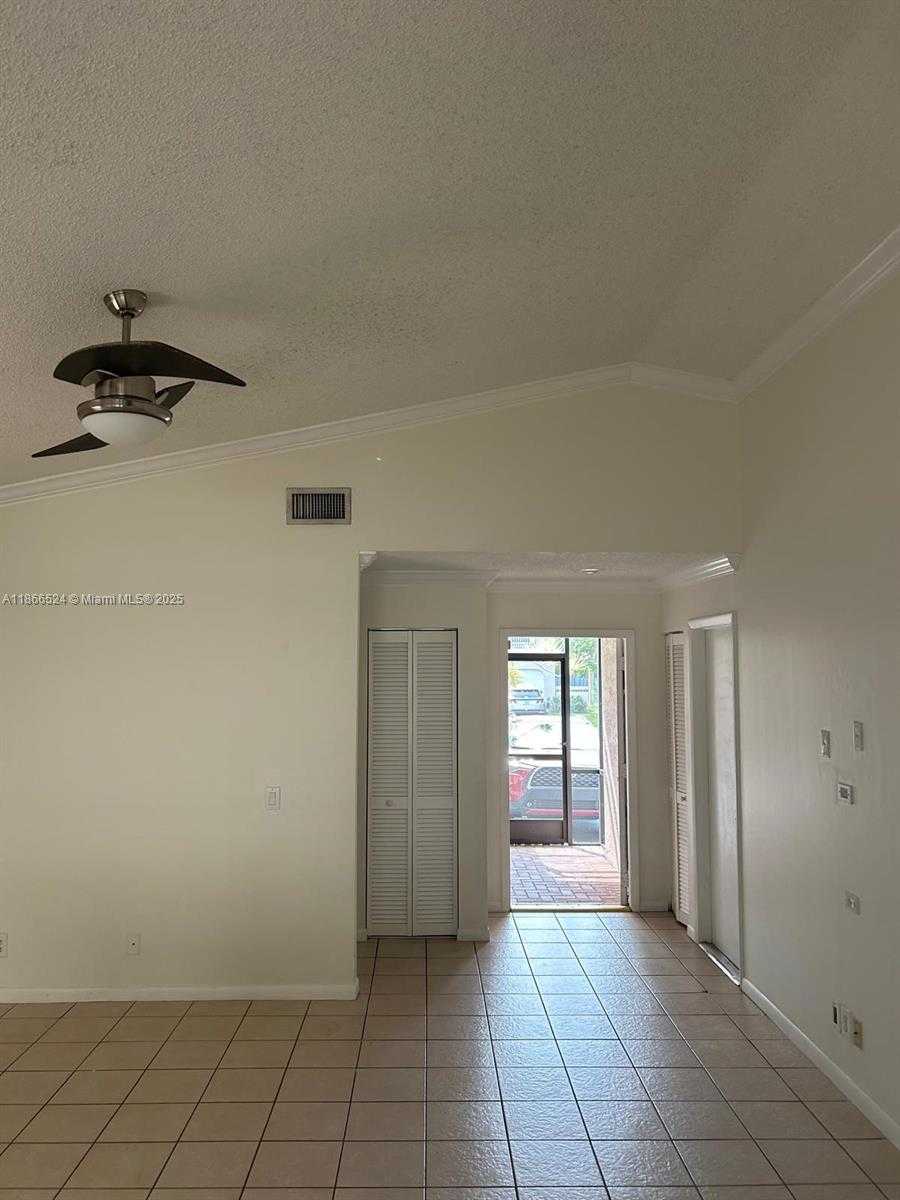 Small Image of 1334 SEAGRAPE CIR, Weston Number 16