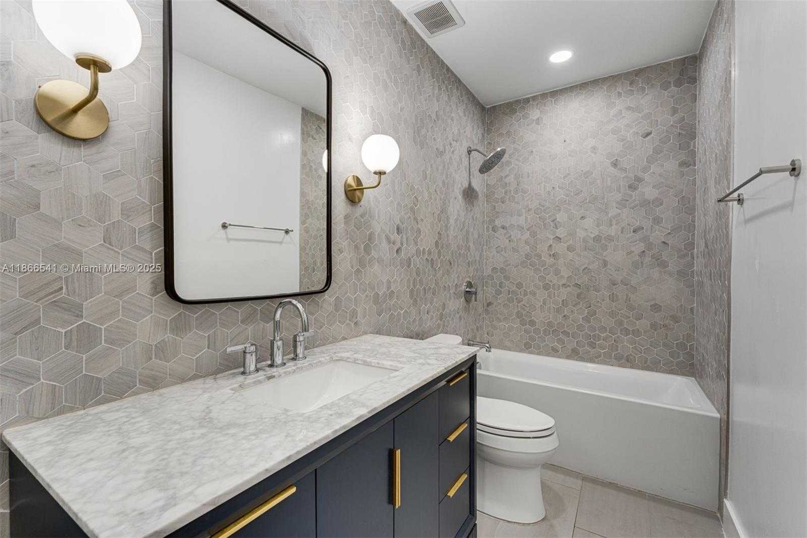 Small Image of 4724 ORDUNA DR, Coral Gables Number 16