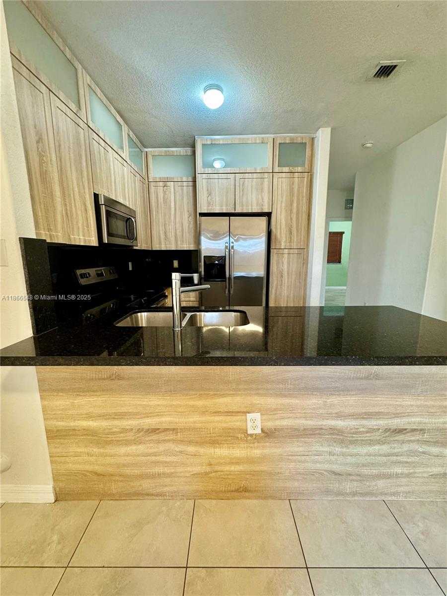 Small Image of 16319 SOUTH WEST 44TH TER, Miami Number 10