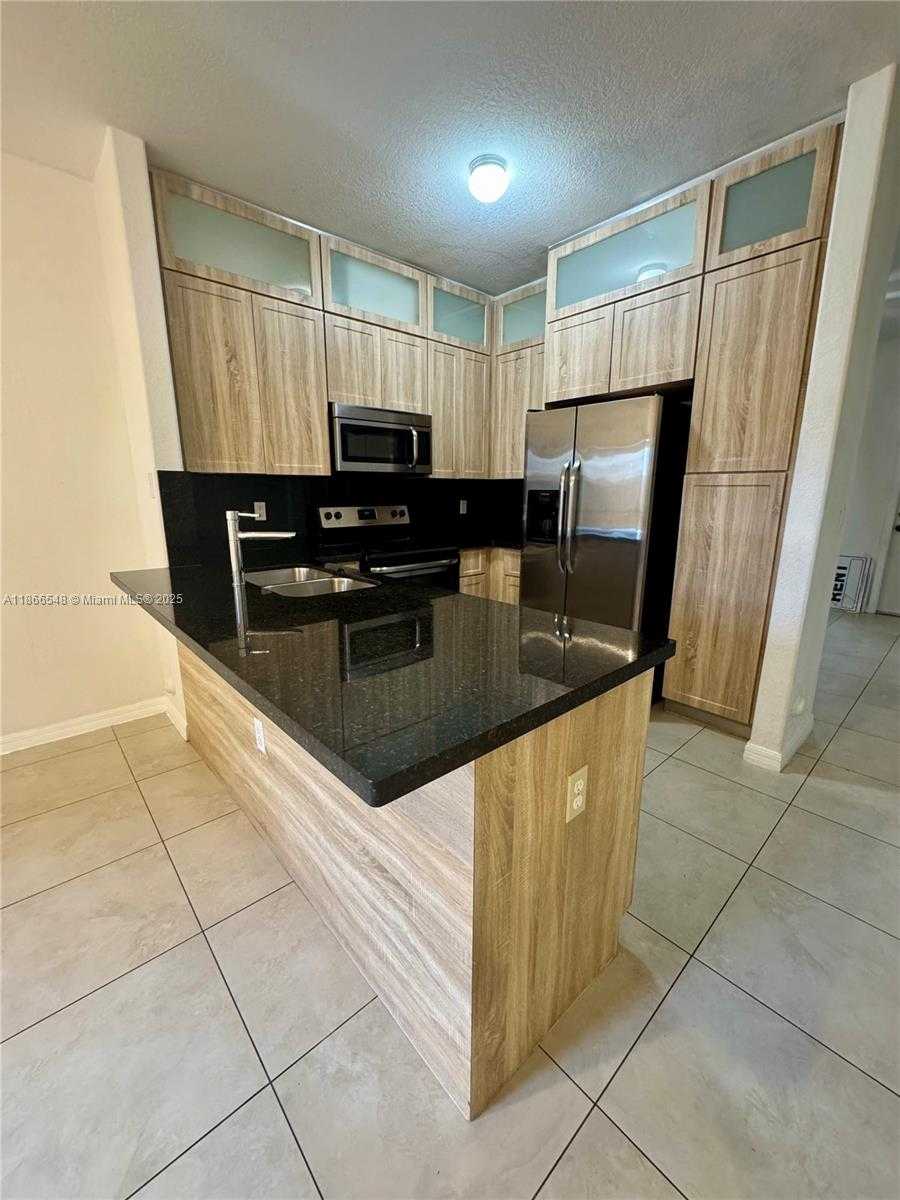 Small Image of 16319 SOUTH WEST 44TH TER, Miami Number 11
