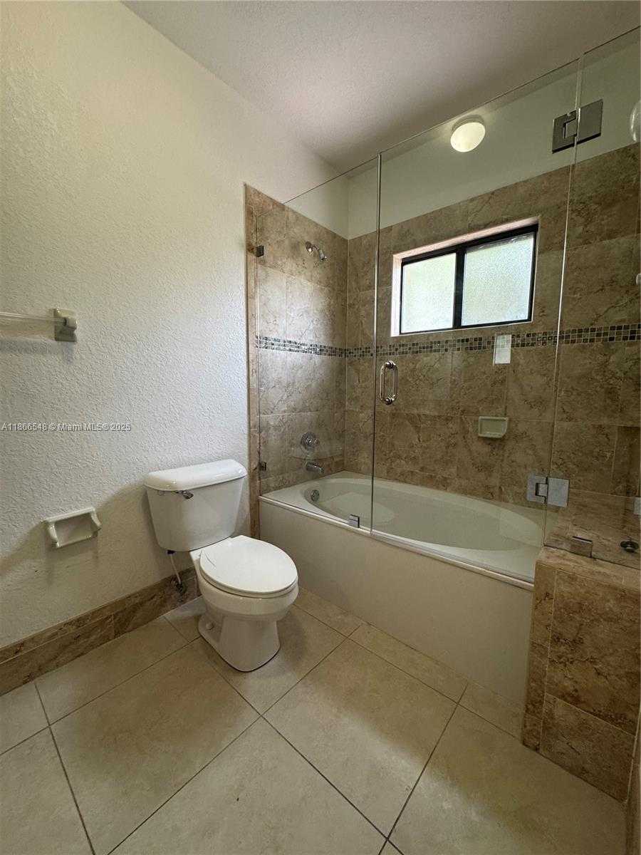 Small Image of 16319 SOUTH WEST 44TH TER, Miami Number 15