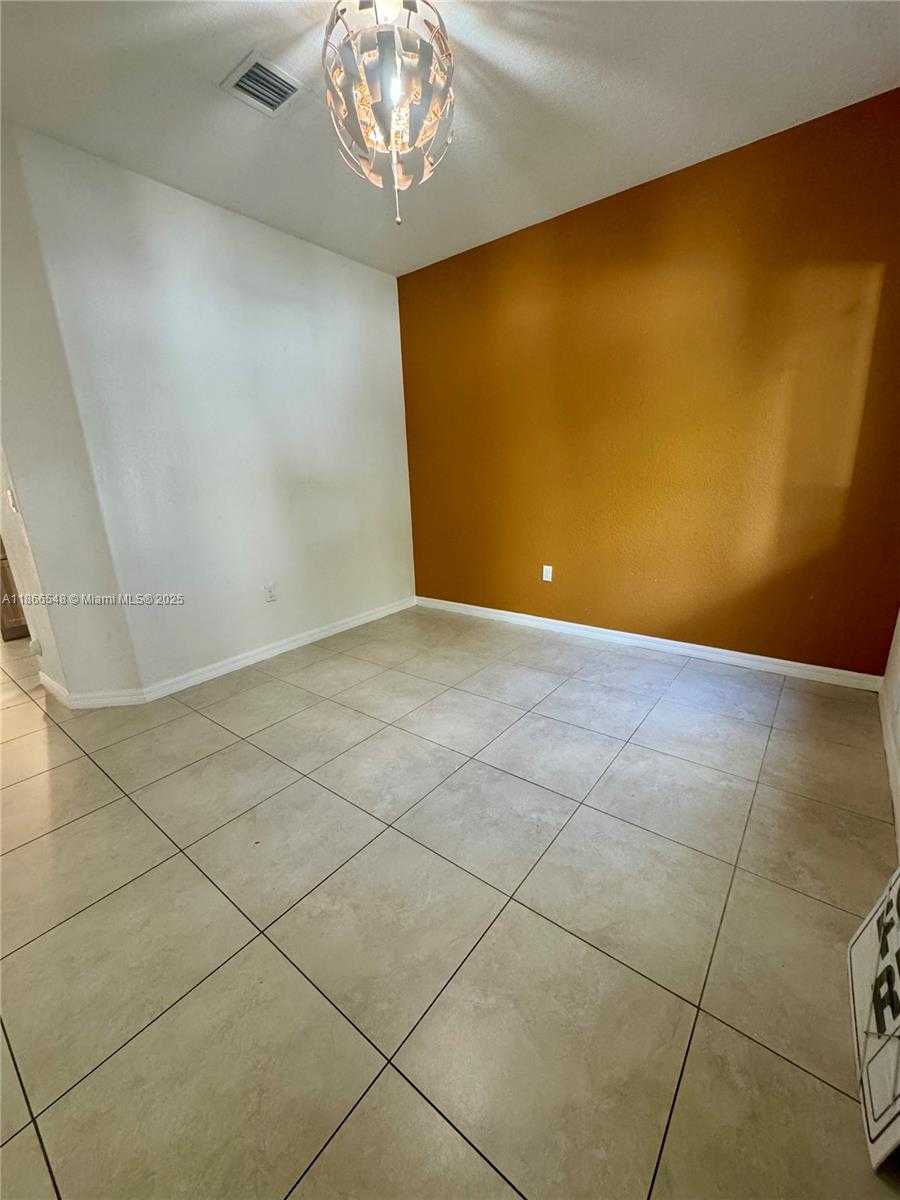 Small Image of 16319 SOUTH WEST 44TH TER, Miami Number 2