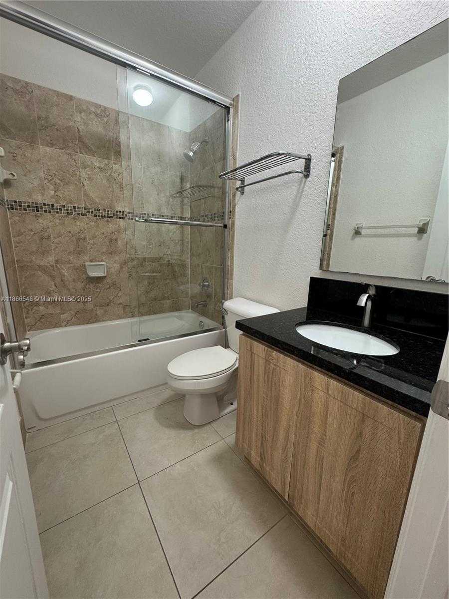 Small Image of 16319 SOUTH WEST 44TH TER, Miami Number 23