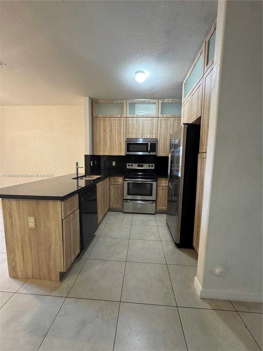 Small Image of 16319 SOUTH WEST 44TH TER, Miami Number 6