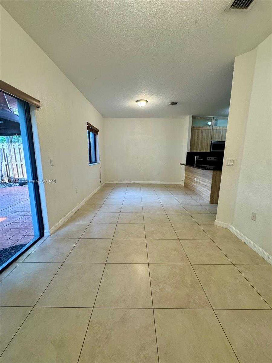 Small Image of 16319 SOUTH WEST 44TH TER, Miami Number 8