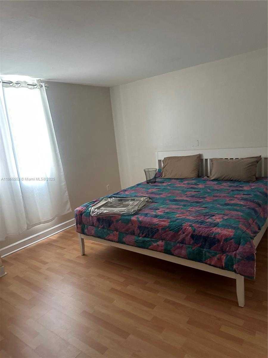 Small Image of 800 NORTH MIAMI AVE #E-505, Miami Number 6