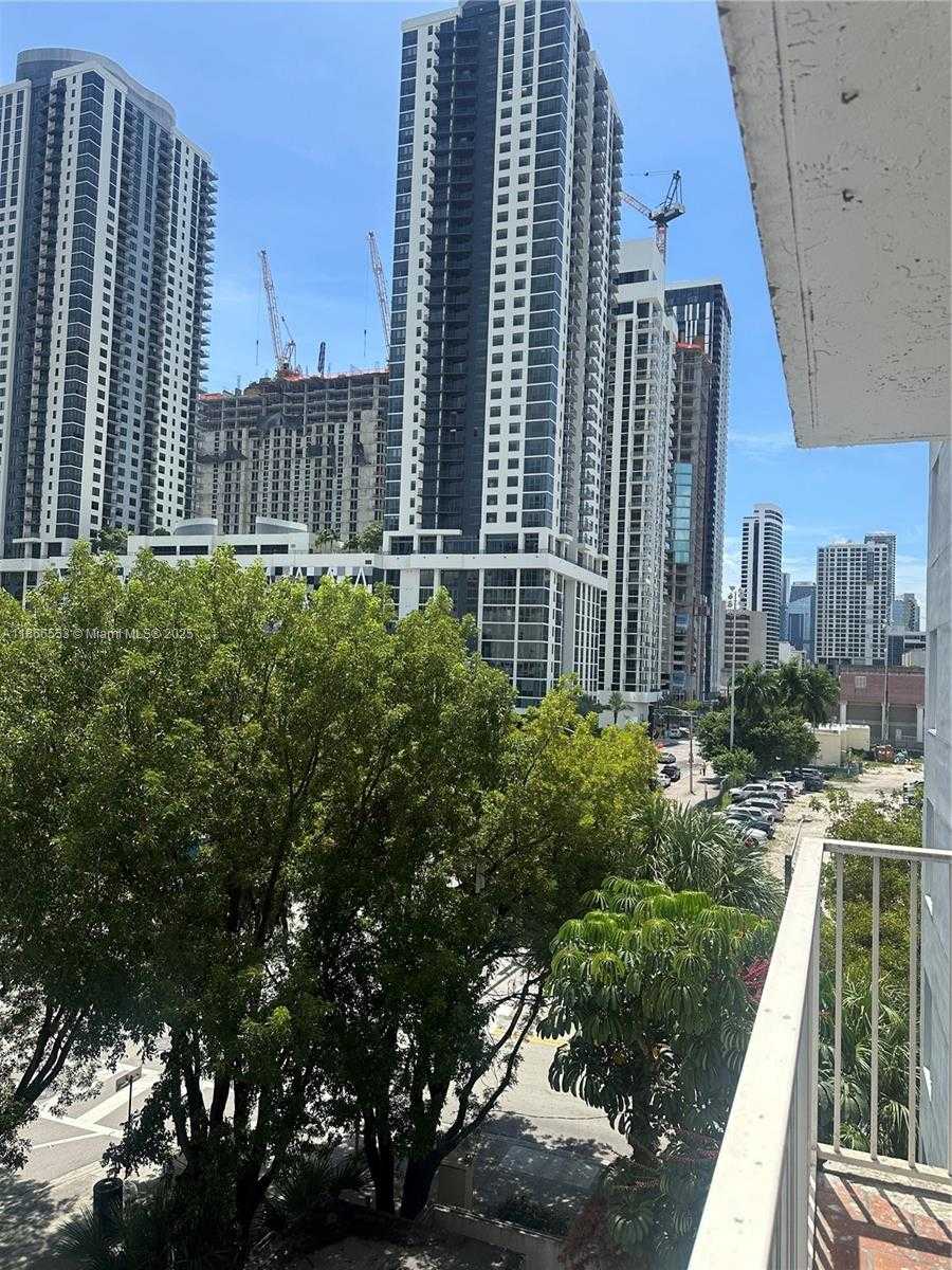 Small Image of 800 NORTH MIAMI AVE #E-505, Miami Number 9
