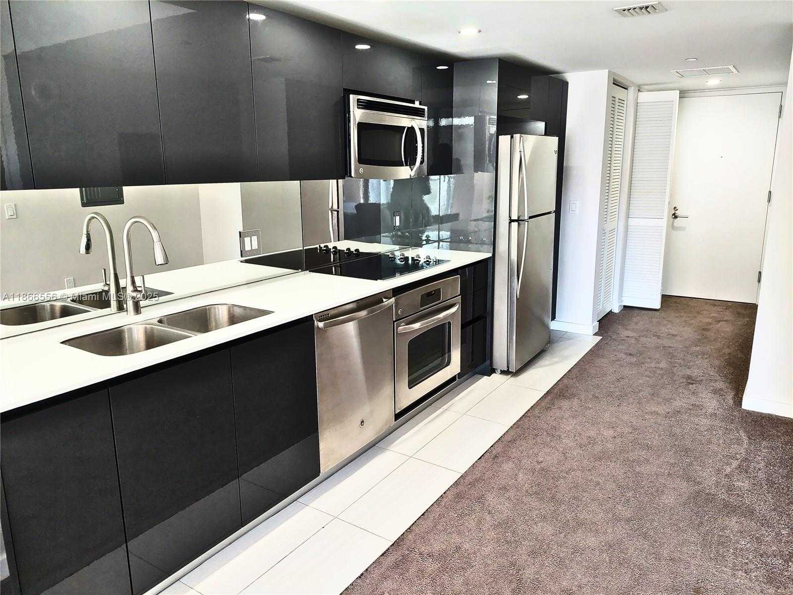 Small Image of 31 SOUTH EAST 6TH ST #1405, Miami Number 3