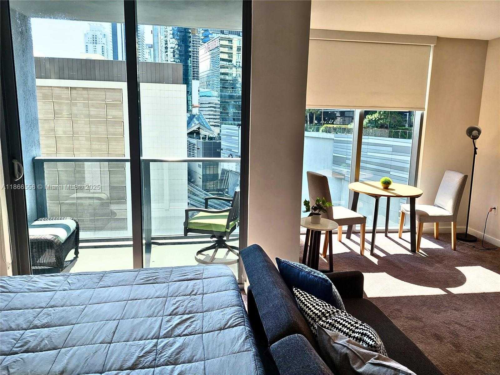 Small Image of 31 SOUTH EAST 6TH ST #1405, Miami Number 4