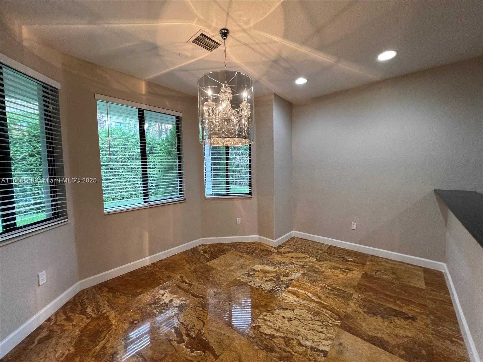 Small Image of 7961 SOUTH WEST 195TH TER, Cutler Bay Number 10