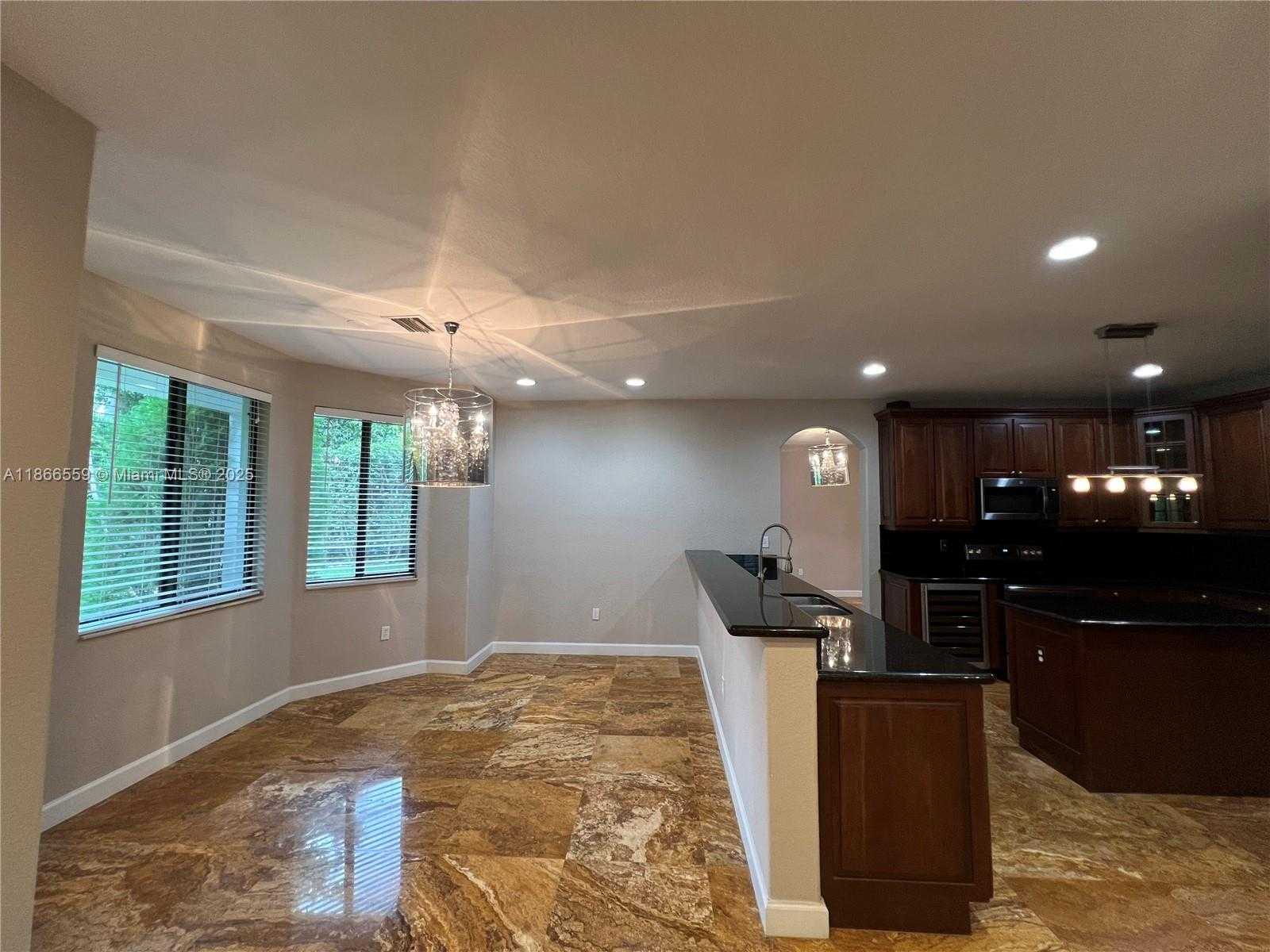 Small Image of 7961 SOUTH WEST 195TH TER, Cutler Bay Number 11