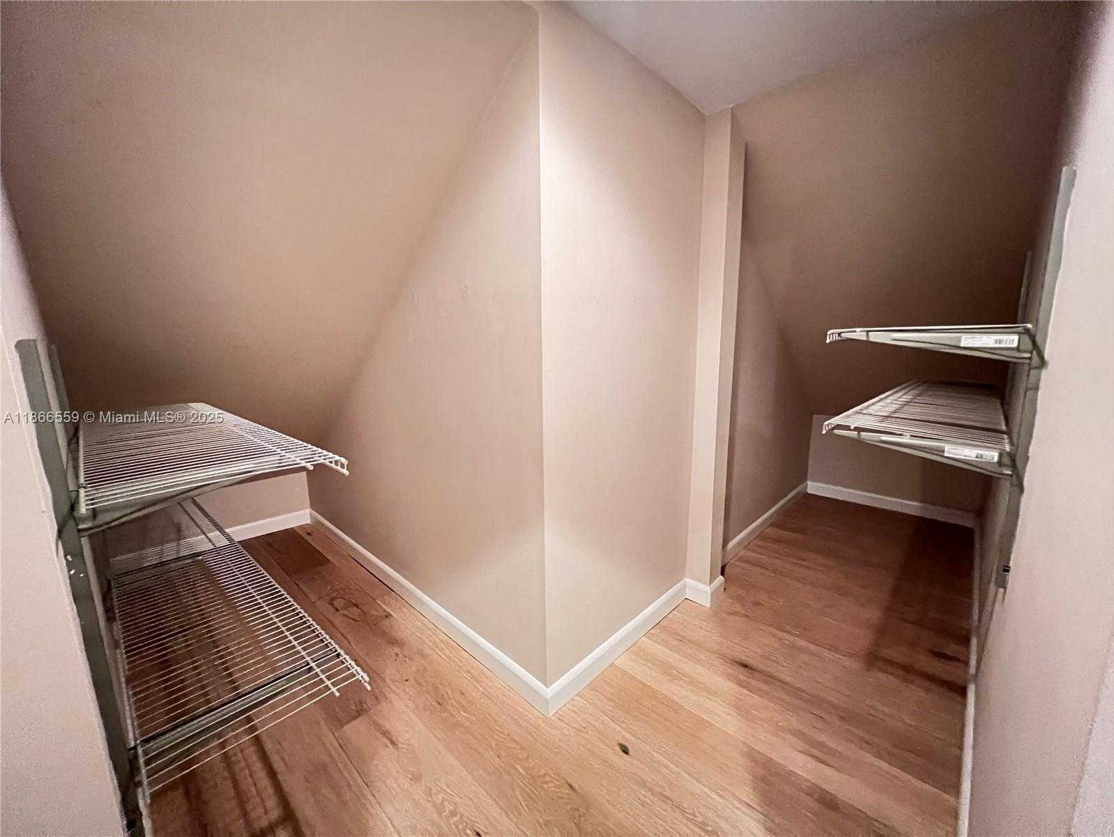 Small Image of 7961 SOUTH WEST 195TH TER, Cutler Bay Number 15