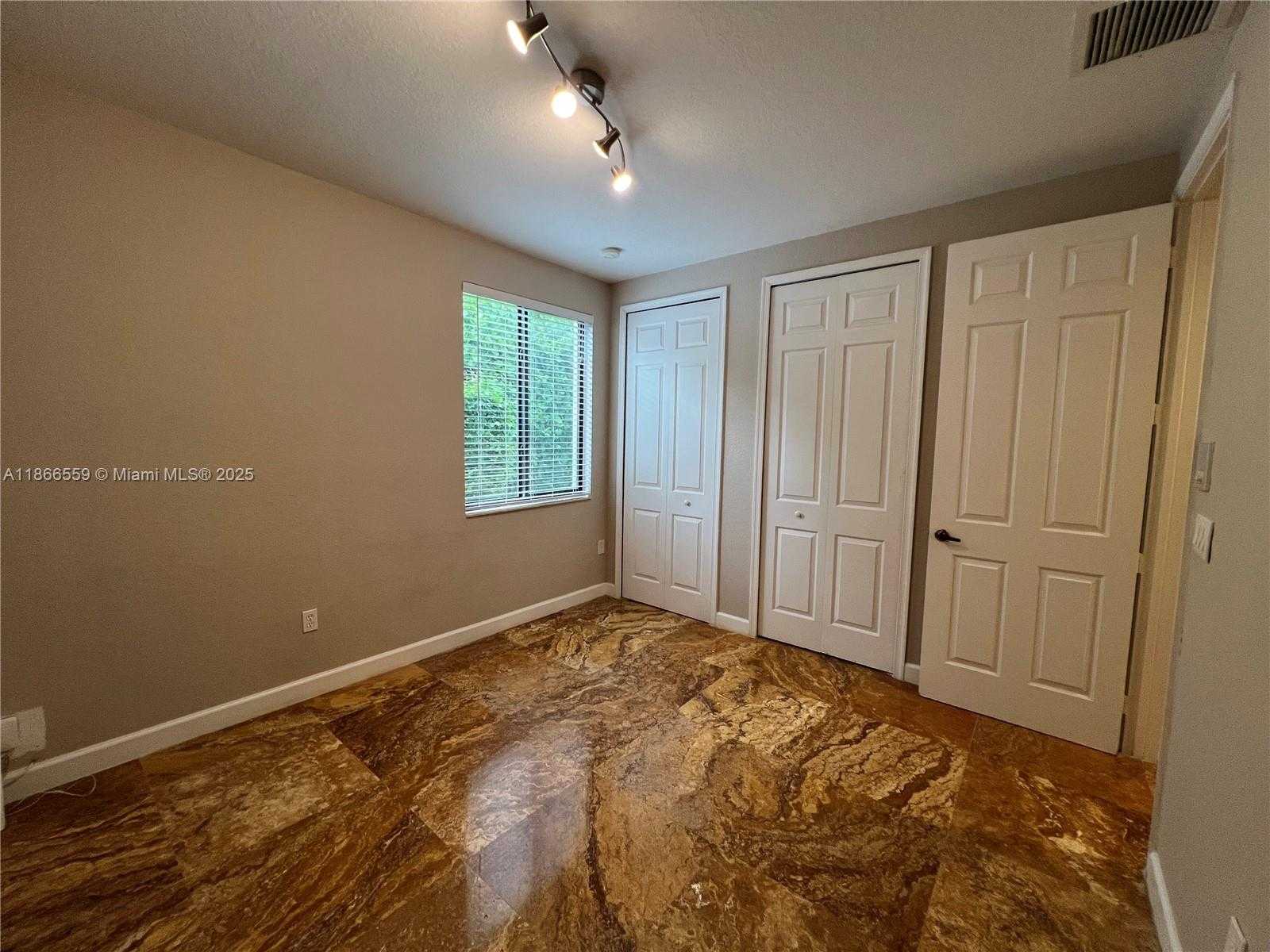 Small Image of 7961 SOUTH WEST 195TH TER, Cutler Bay Number 17