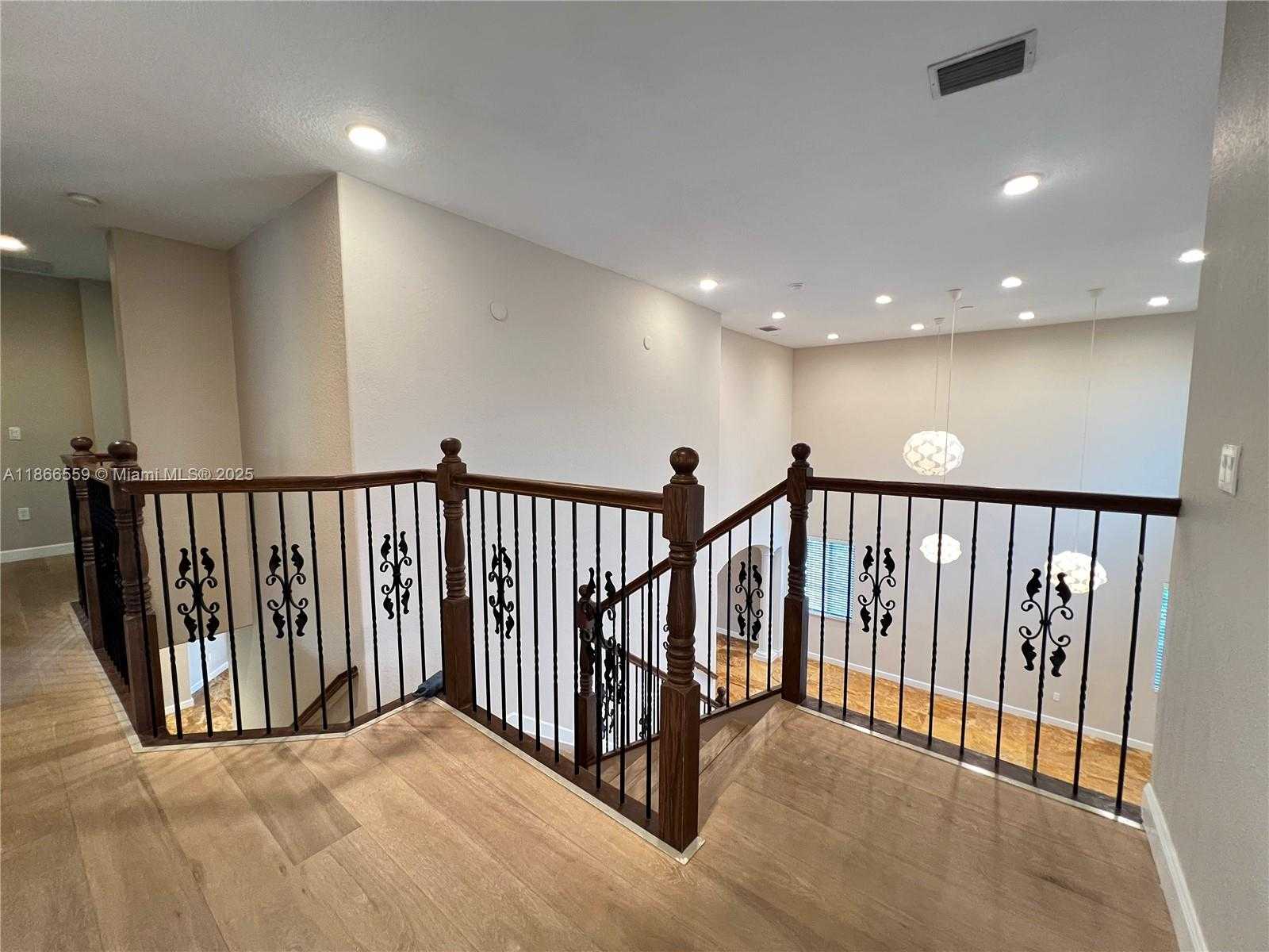 Small Image of 7961 SOUTH WEST 195TH TER, Cutler Bay Number 31