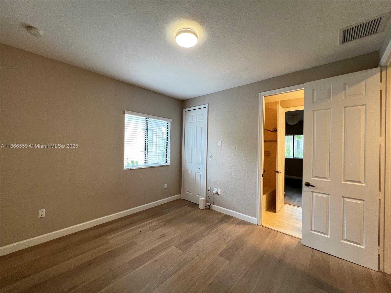 Small Image of 7961 SOUTH WEST 195TH TER, Cutler Bay Number 34