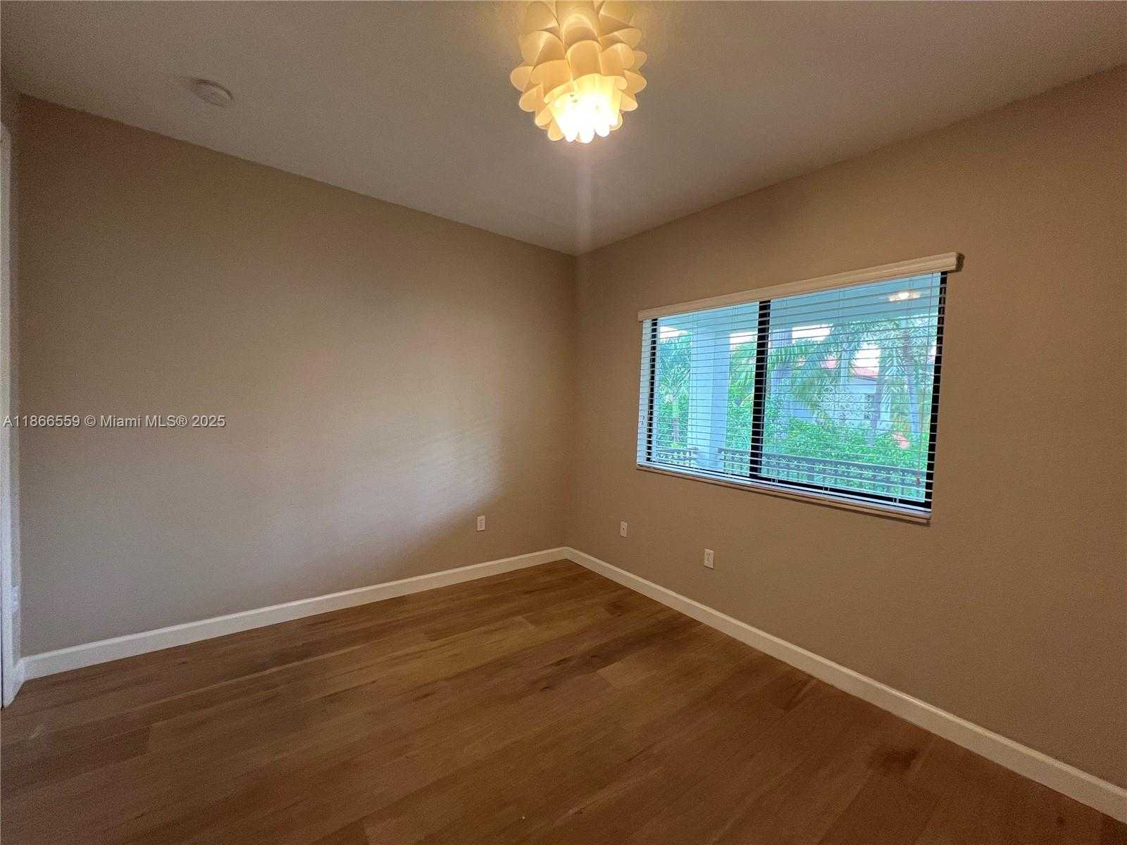 Small Image of 7961 SOUTH WEST 195TH TER, Cutler Bay Number 36